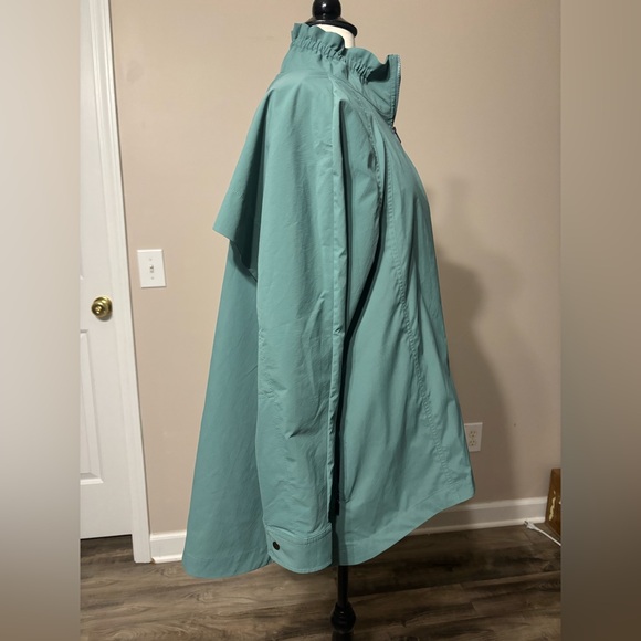 NWT Athleta Advantage Poplin Top - Picture 8 of 11